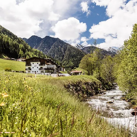 Hotel Almina-2